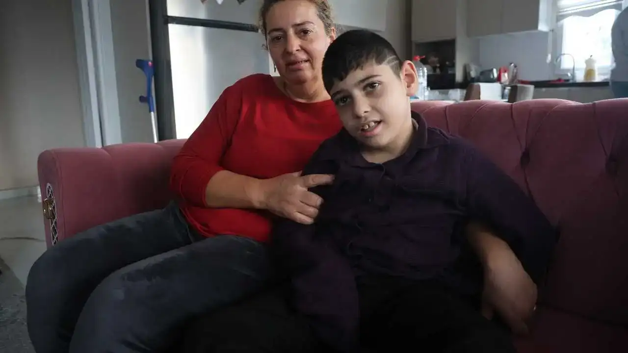 Hatay’da Depremden Kurtulan Aile Bu Kez Alevlerin Arasında Kaldı! 5